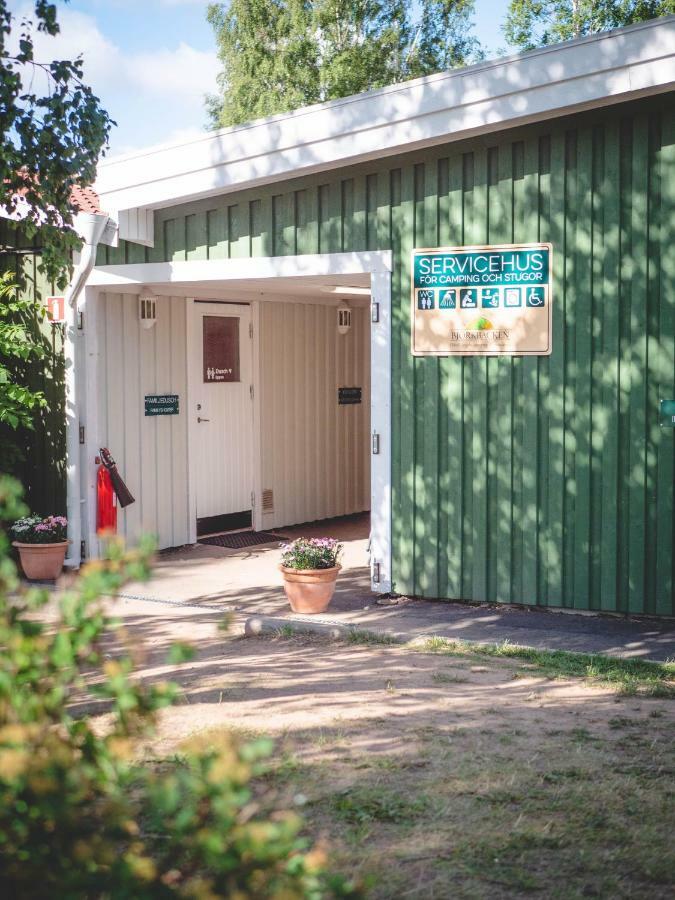 Hotel Bjoerkbackens Stugby I Vimmerby Esterno foto